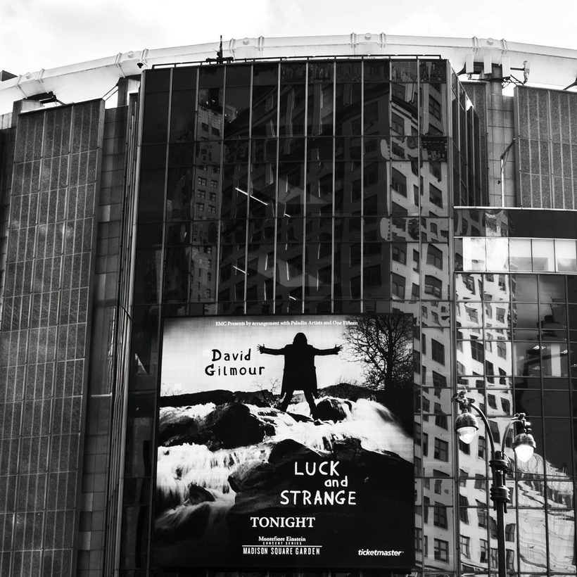 David Gilmour on the Madison Square Garden marquee